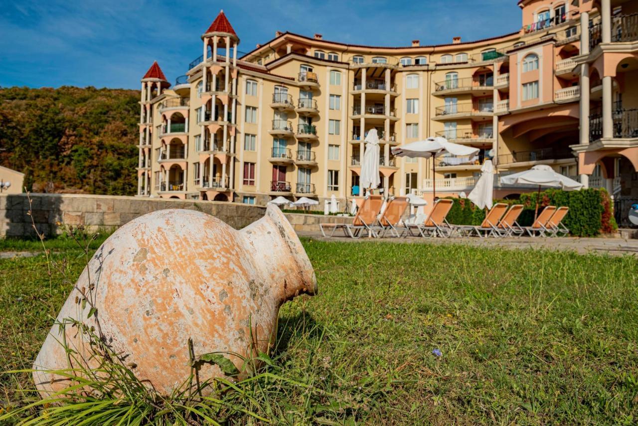 Menada Negresco Apartments Elenite Exterior photo
